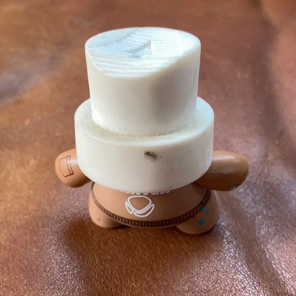 Kidrobot Spray can series Writer - Picture 2 of 3